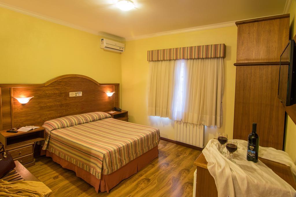 Hotel Sky Грамаду Екстериор снимка