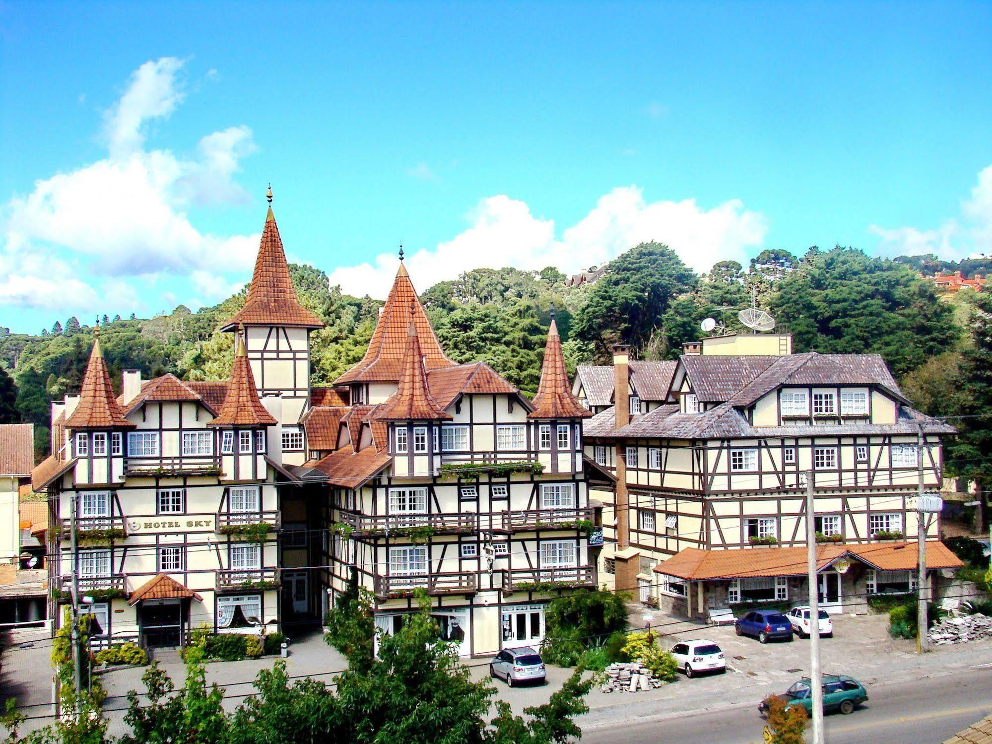 Hotel Sky Грамаду Екстериор снимка
