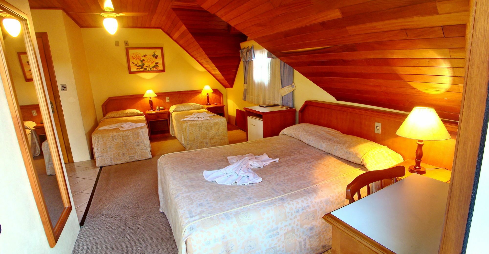 Hotel Sky Грамаду Екстериор снимка